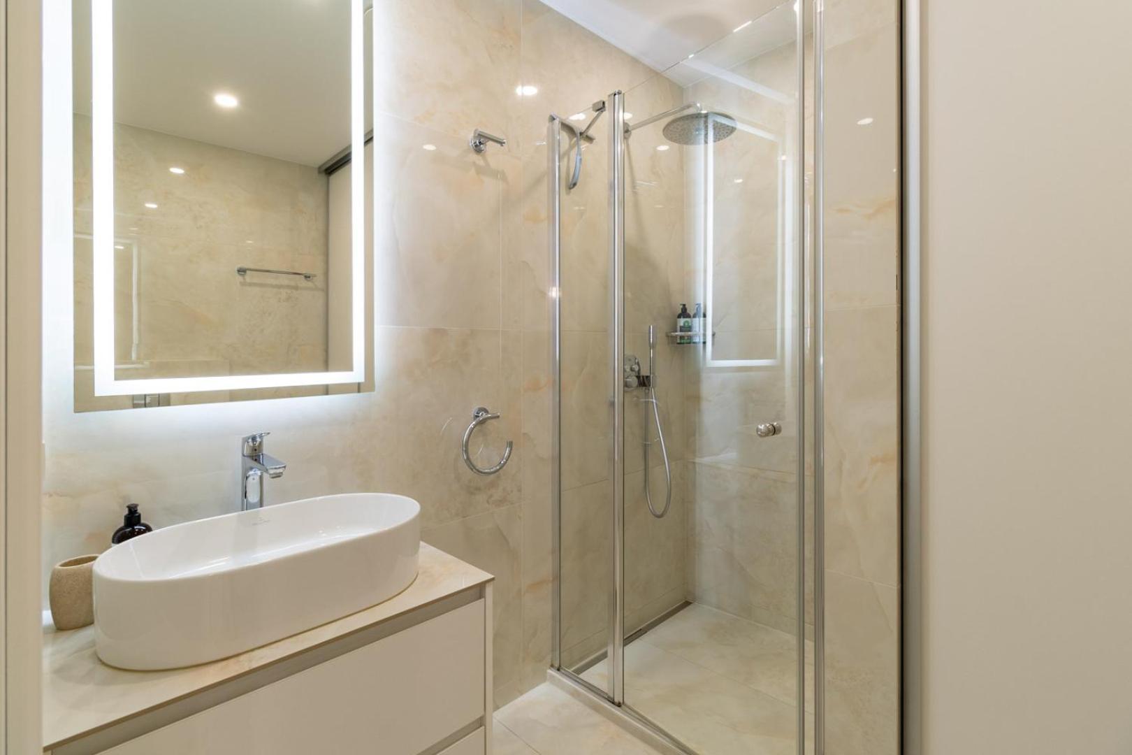 Luxury Central Apartment In Putvinskio Street Kowno Zewnętrze zdjęcie